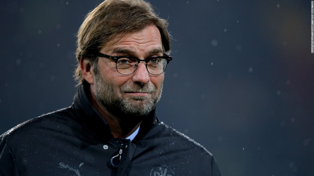 When all is going well and his team is playing well, Klopp is serene. During his spell at BVB, he saw players like Marco Reus, Mario Gotze and Lewandowski effortlessly defeat the opposition, meaning he can relax on the touchline.
