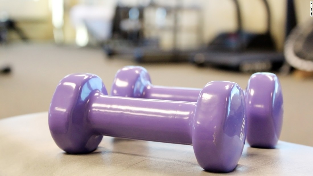 You don&#39;t need an expensive gym membership or home gym to fit in a workout. Pick up some hand weights and use your own body weight to get in shape.