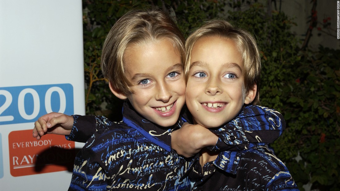 &lt;a href=&quot;http://www.cnn.com/2015/04/23/entertainment/everybody-loves-raymond-sawyer-sweeten-suicide/index.html&quot;&gt;Sawyer Sweeten&lt;/a&gt;, left, grew up before millions as a child star on the family sitcom &quot;Everybody Loves Raymond.&quot; Early on April 23, he committed suicide, his sister Madylin Sweeten said in a statement. He was 19. Sawyer was a year and a half old when he started on &quot;Raymond,&quot; playing alongside his real-life twin brother, Sullivan, at right.