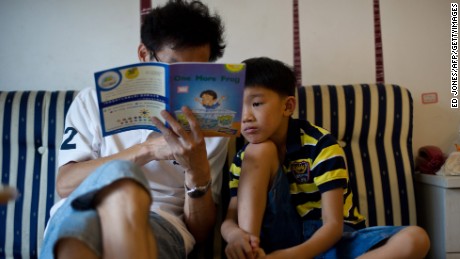 Parents who read to their child on a tablet end up having less interaction together, a new study finds
