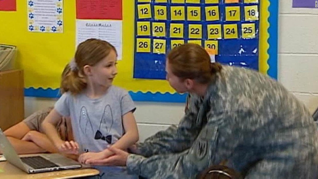 Soldier Mom Surprises Daughter At School Cnn Video