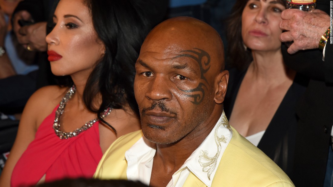  Mike Tyson at ringside during the Floyd Mayweather and Manny Pacquiao bout.
