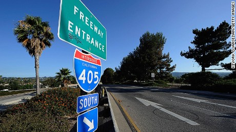  A freeway entrance sign stands near the Burbank Boulevard ramp on Interstate 405