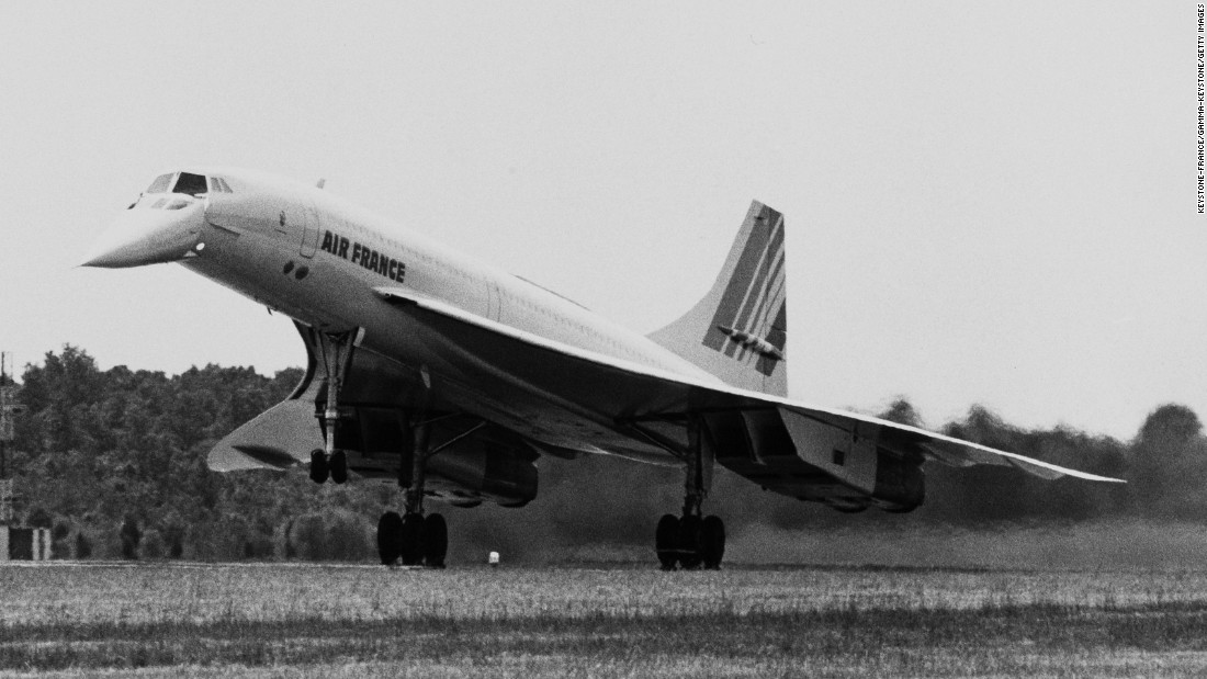 It broke the sound barrier and cut flight times in half. On January 21, 1976, the first commercial Concorde flight took place from London to Paris, cruising at speeds of 1,350 mph. The Concordes&#39; flights would be short lived, however, as fewer than 20 ever saw commercial use. The last commercial Concorde flight took place on October 24, 2003.