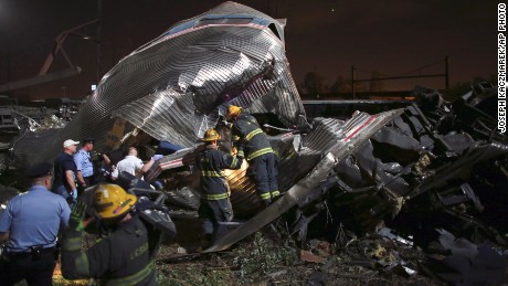 Photo gallery: Amtrak train derails in Philadelphia 