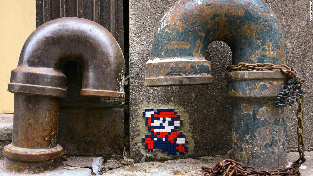 space invaders street art