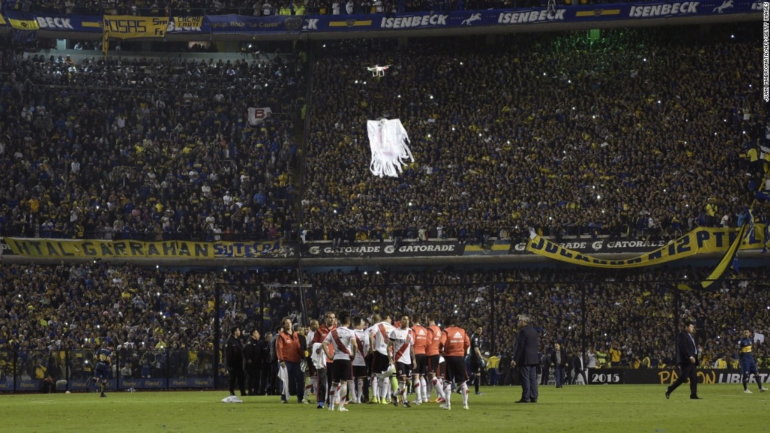 Fan Attacks End Boca Juniors Vs River Plate Match