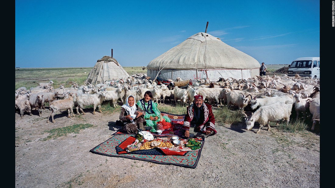 Shepherd Hade&#39;er, who owns 350 sheep, lives in Unity village, Aksai Kazakh Autonomous county in Gansu province. During the summer he and his family moves constantly around the plains, and pass the winters in the county center. From raising sheep alone they make 100,000 yuan ($16,083) per year.