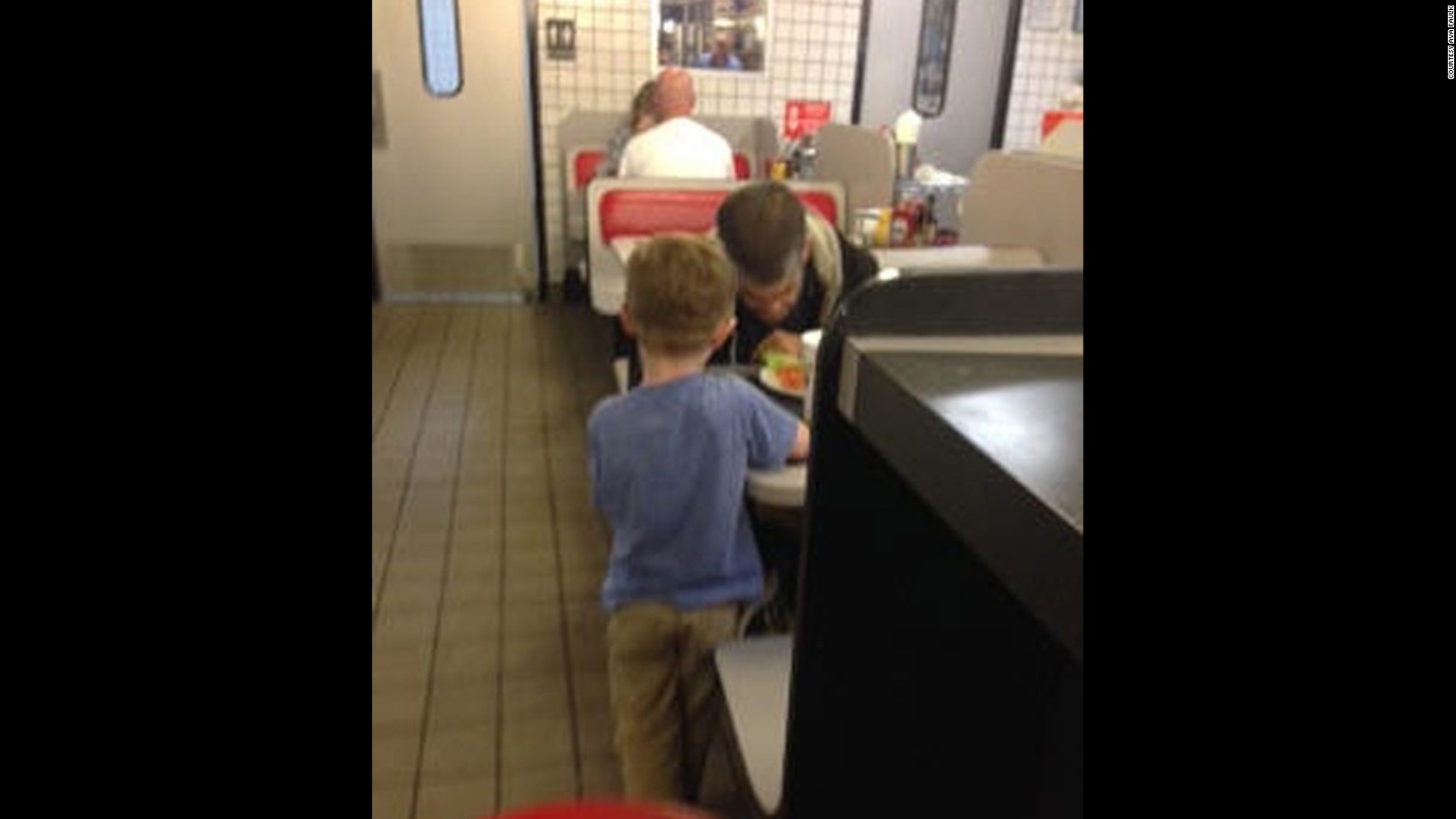 5 Year Old S Touching Gesture Goes Viral Cnn Video