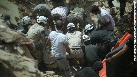 &#39;White Helmets&#39; bring civilian aid to Syria&#39;s conflict