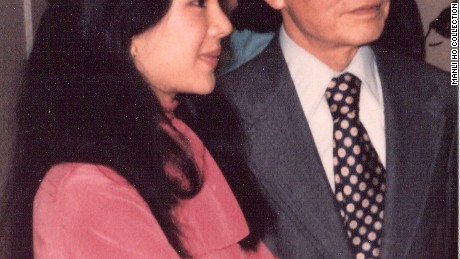 A photo of Manli Ho (L) and Dr. Ho Feng Shan (R) in 1977.