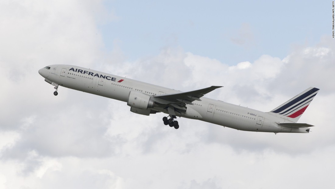 Air France plane had near miss with African volcano - CNN