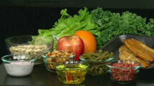 Mediterranean diet linked to lower risk of heart attack, stroke