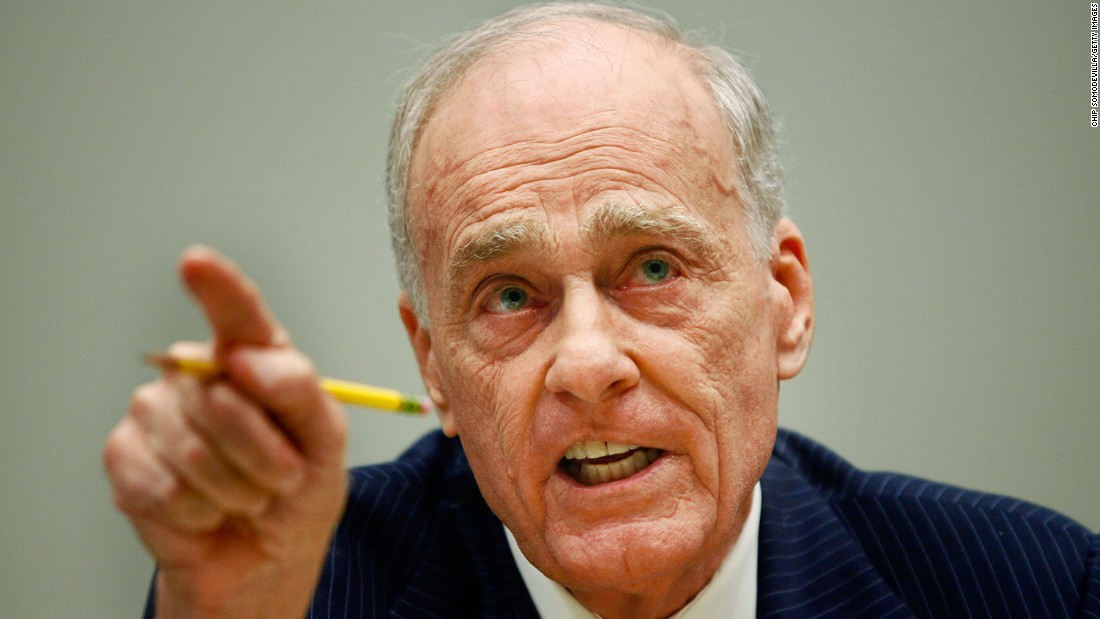 &lt;a href=&quot;http://www.cnn.com/2015/06/09/us/feat-vincent-bugliosi-dead/index.html&quot; target=&quot;_blank&quot;&gt;Vincent Bugliosi&lt;/a&gt;, the Los Angeles prosecutor who became a best-selling author with &quot;Helter Skelter&quot; -- his true-crime account of the Manson family killings -- died June 6, his wife said. He was 80.