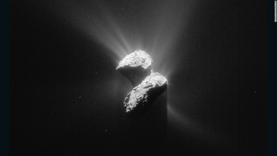 This image of Comet 67P/Churyumov-Gerasimenko was taken by Rosetta on June 5, 2015, while the spacecraft was about 129 miles (208 kilometers) from the comet&#39;s center.