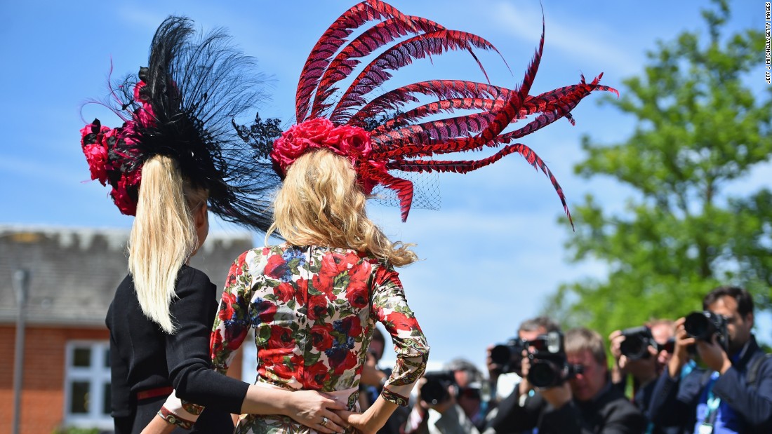 The ladies up the glitz and glamor as they take center stage at Ascot on Thursday when the horses also race for the prestigious Gold Cup.