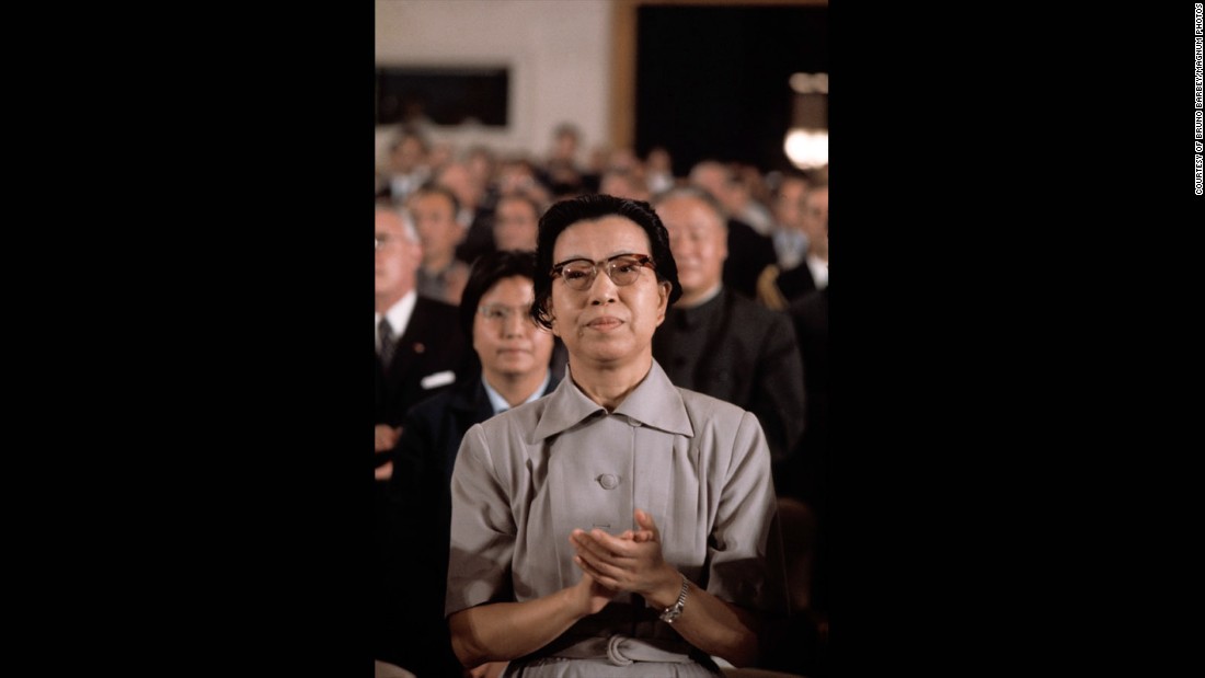 This was Mao&#39;s wife, Jiang Qing. &quot;At the time she was the only woman dressed in a Western style, that she herself designed,&quot; explained Barbey. &quot;Anyone else could not do such a thing.&quot;