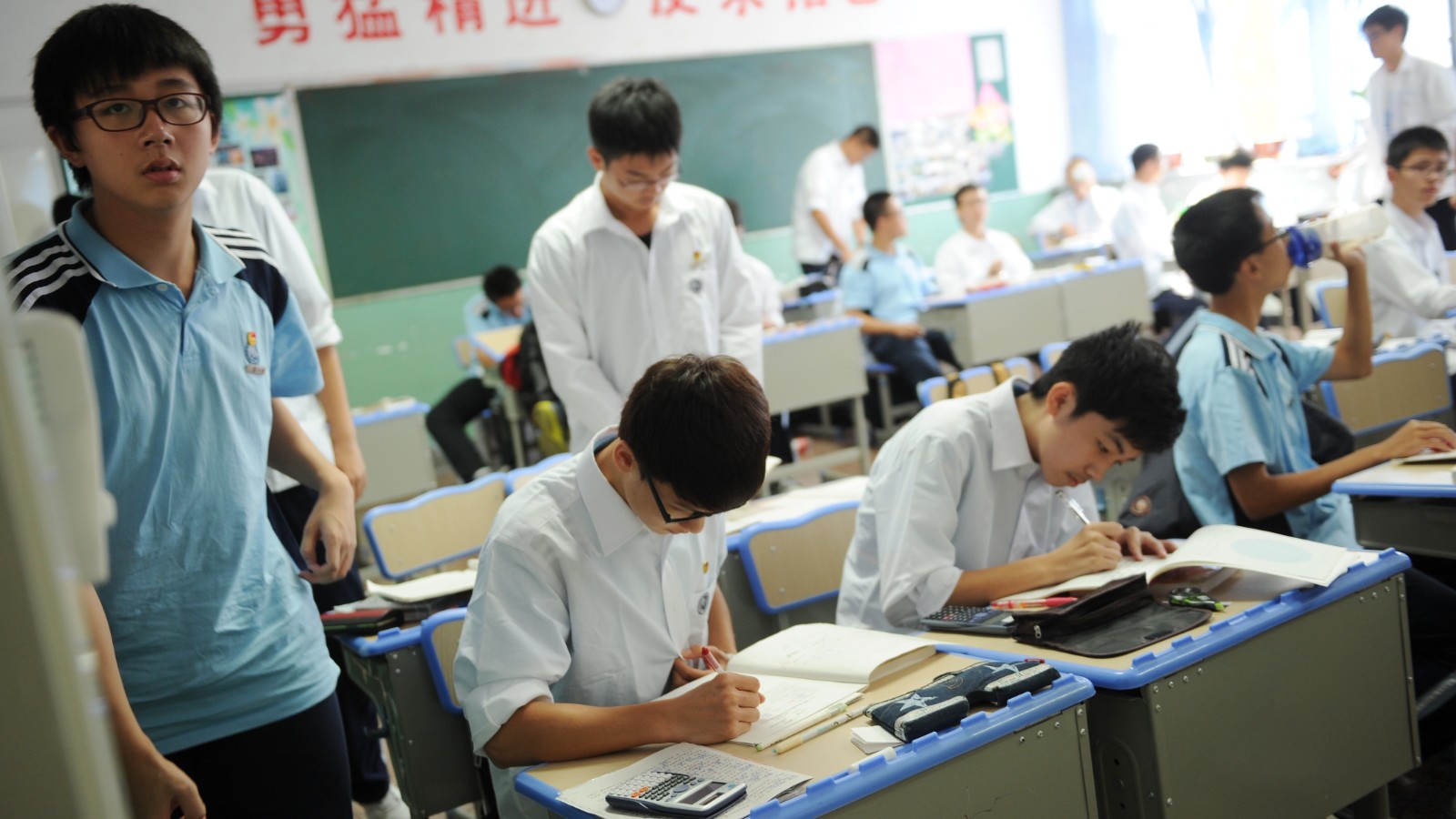 Chinese Loses Math Face off To U S CNN