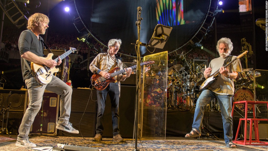 Grateful Dead's long, strange trip to end in Chicago - CNN