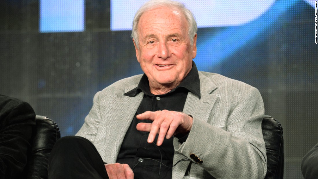 &lt;a href=&quot;http://www.cnn.com/2015/07/06/entertainment/feat-obit-jerry-weintraub-dies/&quot; target=&quot;_blank&quot;&gt;Jerry Weintraub&lt;/a&gt;, the high-powered Hollywood mogul whose career included promoting Elvis Presley concerts, producing the &quot;Ocean&#39;s Eleven&quot; movies and spinning golden tales, died July 6 of cardiac arrest, his publicist said. He was 77.