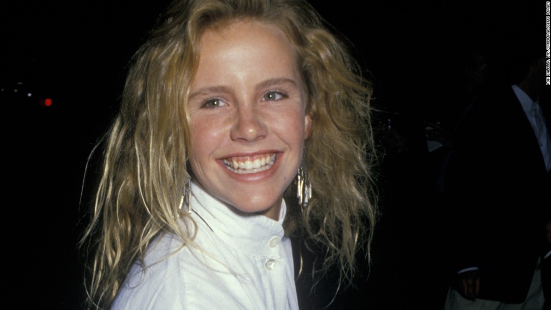 &lt;a href=&quot;http://www.cnn.com/2015/07/06/living/actress-amanda-peterson-dead/index.html&quot; target=&quot;_blank&quot;&gt;Amanda Peterson&lt;/a&gt;, best known for her role opposite Patrick Dempsey in the 1987 movie &quot;Can&#39;t Buy Me Love,&quot; died July 3, her mother said. Peterson, seen here in 1988, was 43. The family was awaiting autopsy results to determine the official cause of death.