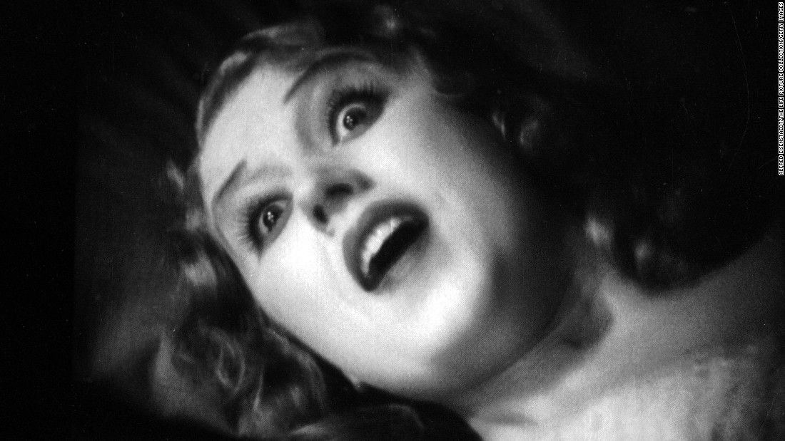 One of the earliest &quot;scream queens&quot; in Hollywood, Canadian-born actress Fay Wray looks on in horror in a scene from 1933&#39;s &quot;King Kong,&quot; directed by Merian C. Cooper and Ernest B. Schoedsack.