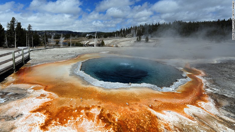 Yellowstone hot spring severely burns North Carolina man - CNN