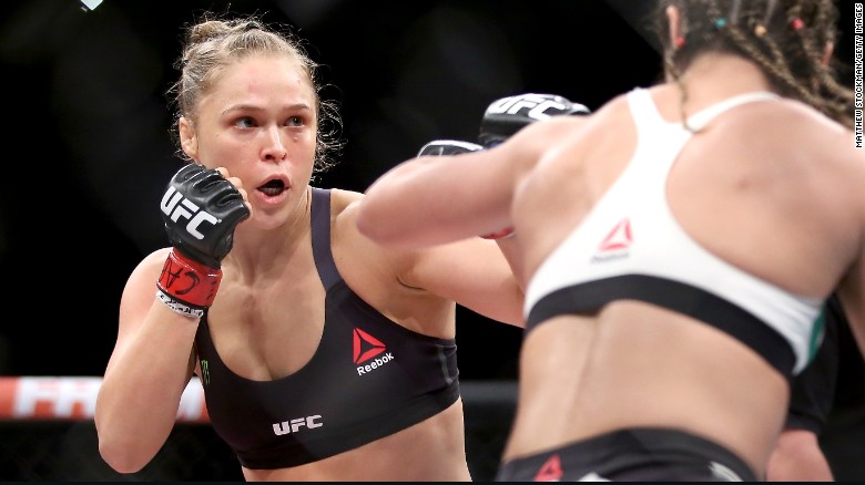 Ronda Rousey wins the UFC 190 Title Fight in 34 seconds