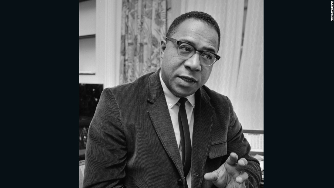 alex haley roots the saga of an american family