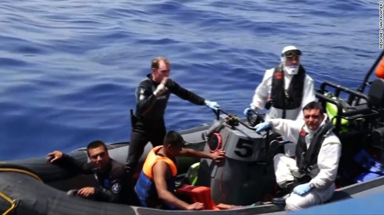 Rescue hopes fade for migrants in Mediterranean