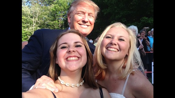 Presidential Selfie Girls Pick Hillary Clinton Cnn Politics