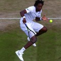 Monfils airborne