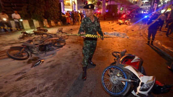 Bangkok Shrine Explosion Kills 22 Including Tourists Cnn