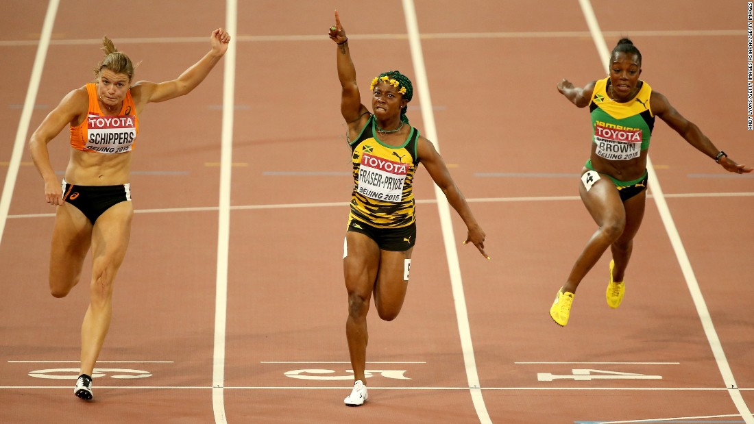Jamaican Shelly-Ann Fraser-Pryce (C) beat Schippers and Veronica Campbell-Brown of Jamaica to win gold in the women&#39;s 100m at the the World Athletics Championships at Beijing National Stadium on August 24, 2015. 