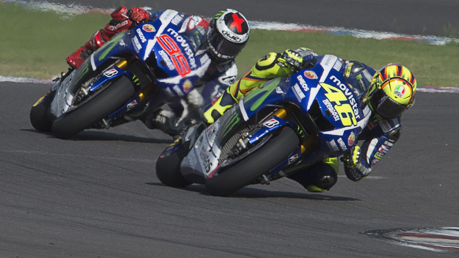 MotoGP: Rossi and Lorenzo resume duel at Silverstone - CNN