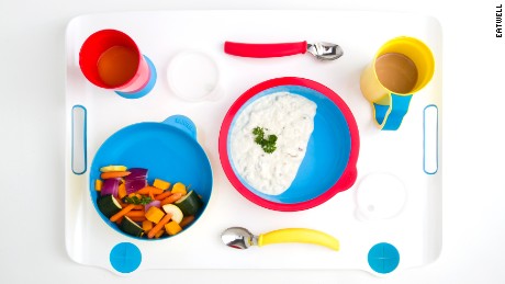 Eatwell tableware set, designed for patients of cognitive impairments, such as Alzheimer&#39;s disease
