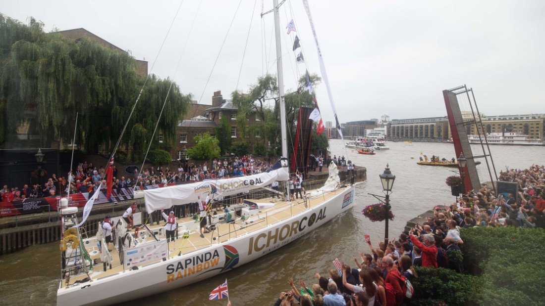 round the world yacht race collision