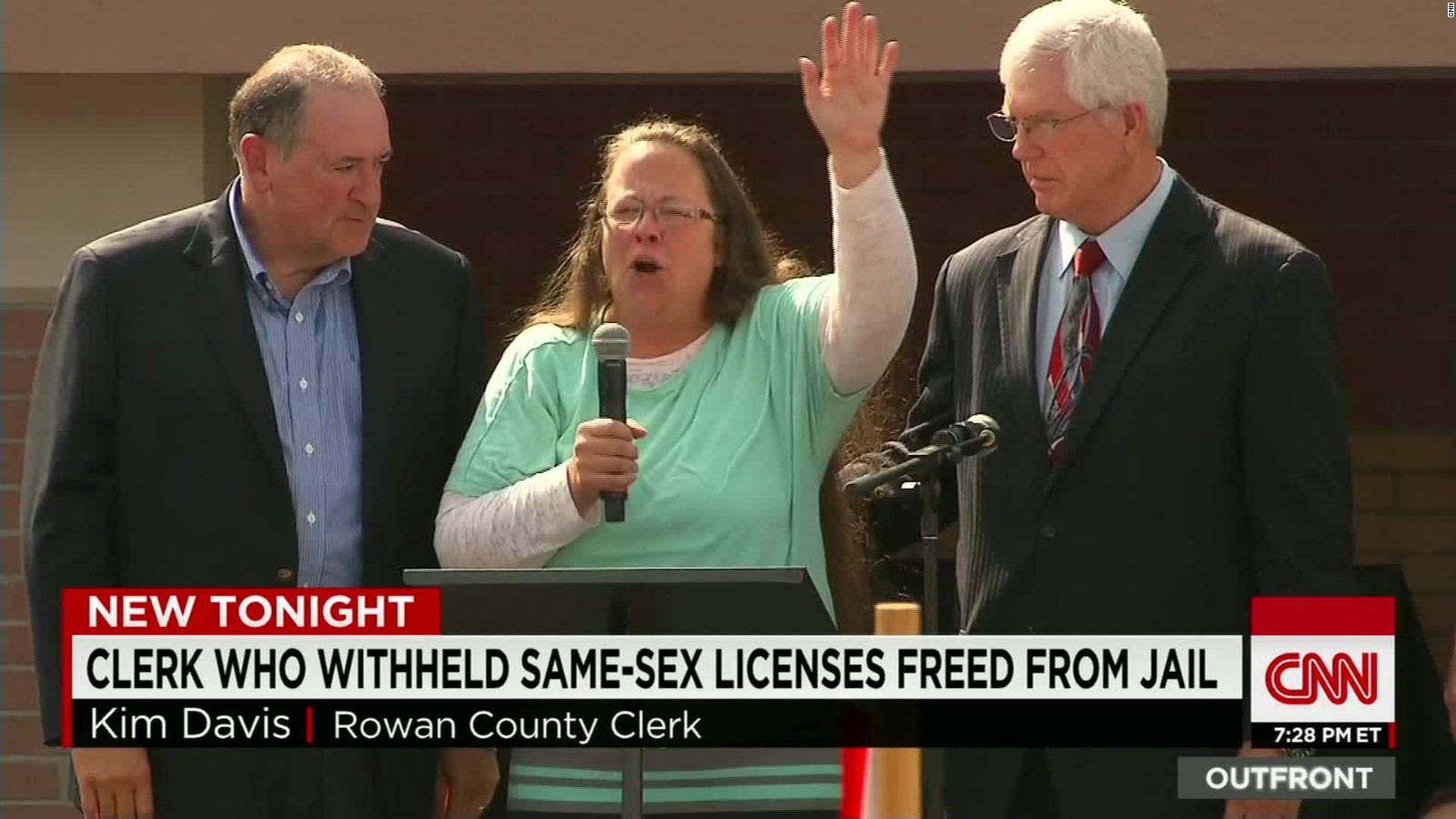 Kim Davis Freed Barred From Interfering With Licenses Cnnpolitics