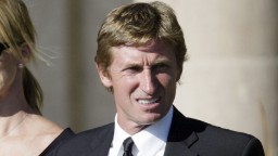 150909132500 wayne gretzky file hp video Wayne Gretzky Fast Facts | CNN