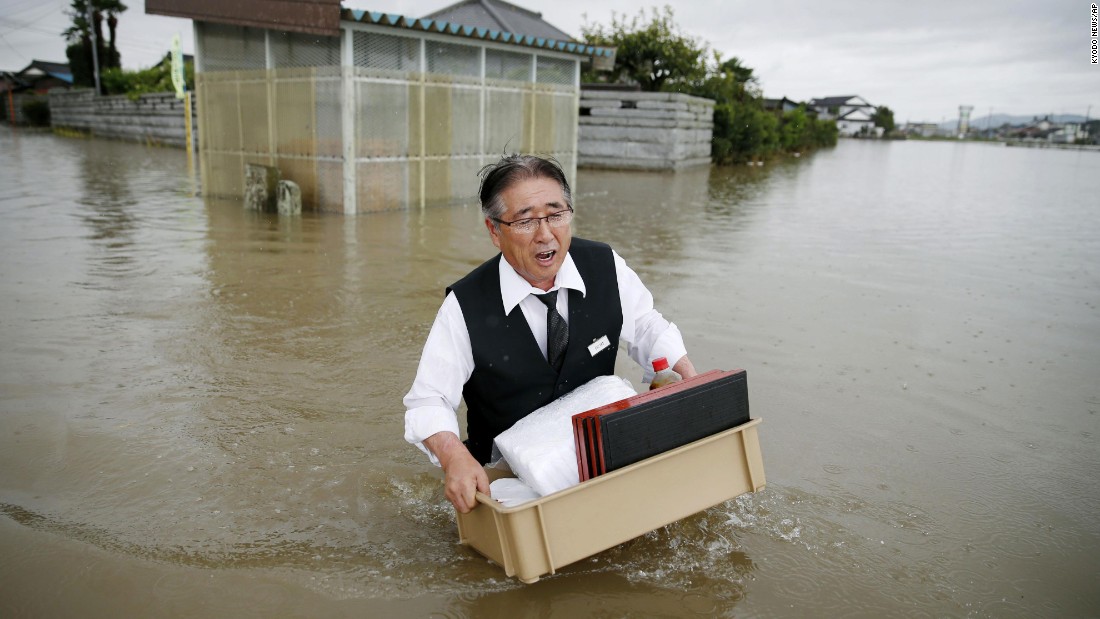 150910081613-07-japan-flooding-0910-super-169.jpg