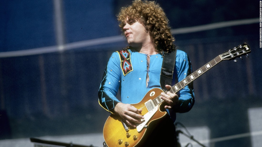 &lt;a href=&quot;http://www.cnn.com/2015/09/14/entertainment/gary-richrath-reo-speedwagon-dies-feat/&quot; target=&quot;_blank&quot;&gt;Gary Richrath&lt;/a&gt;, the longtime guitarist for REO Speedwagon, died September 13, according to band member Kevin Cronin. He was 65.