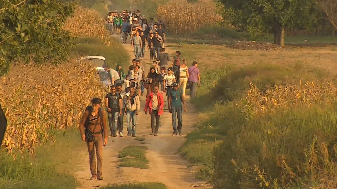 Refugees Walk Final Miles Through Hungary Cnn 