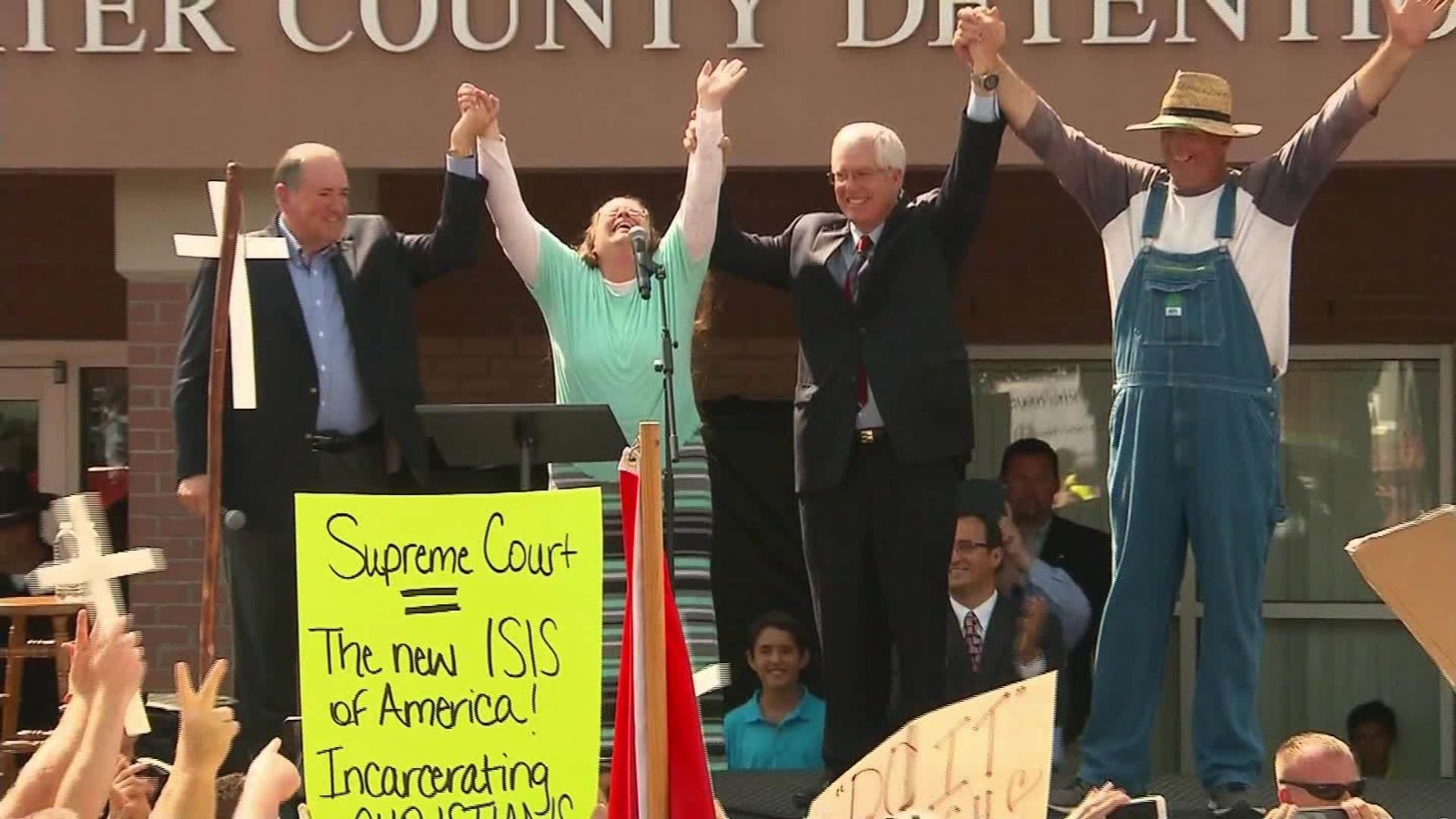 Kim Davis freed, barred from interfering with licenses CNNPolitics