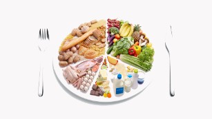 Le diete a basso contenuto di carboidrati potrebbero essere la soluzione migliore per mantenere la perdita di peso, secondo lo studio