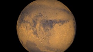 Liquid water exists on Mars, boosting hopes for life there, NASA says