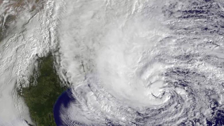 how hurricanes are named orig_00002729