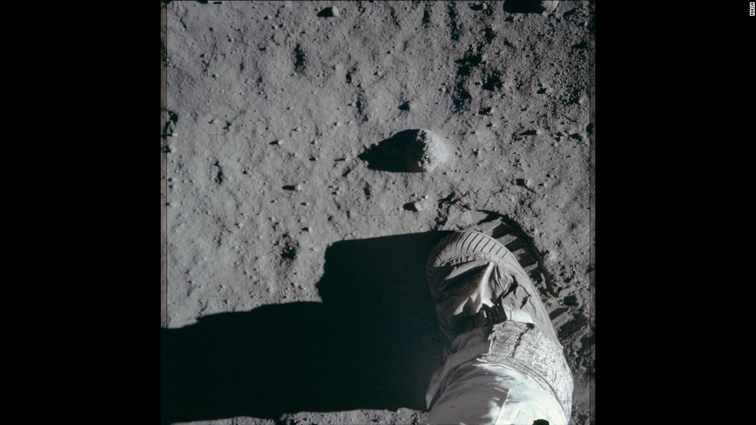 A close-up view of an astronaut&#39;s boot on the moon&#39;s surface during Apollo 11.