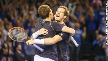 The Murray brothers: From brawlers to bravehearts