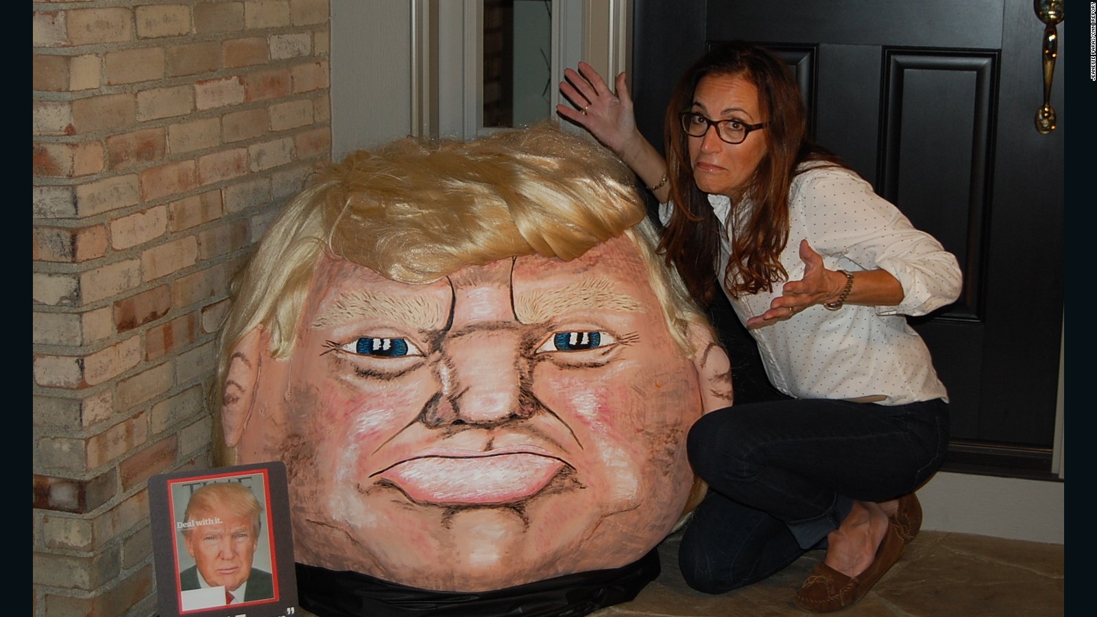Suriyu Every Year She Turns Giant Pumpkins Into Celebs This Year She Chose Rudy Giuliani And 