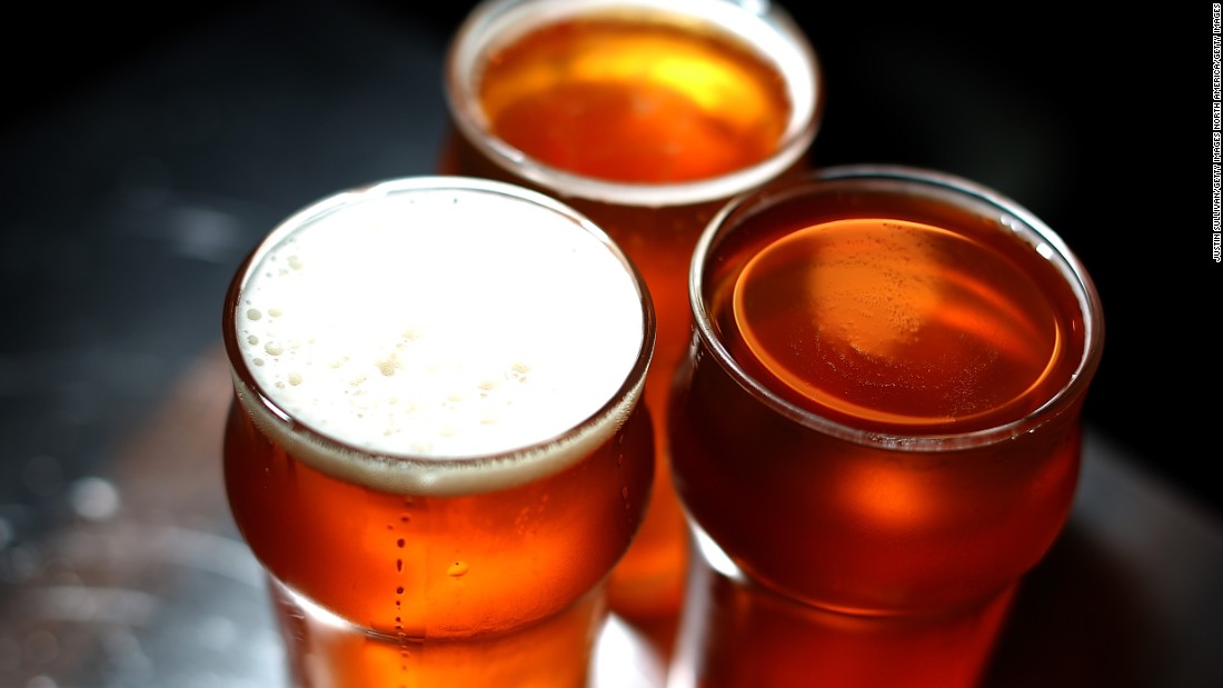 Renderen Geld rubber haar Beer before wine, always fine'? Not really, hungover study participants say  | CNN